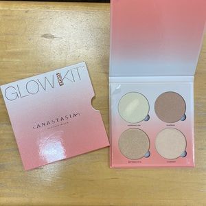 Anastasia glow sugar kit